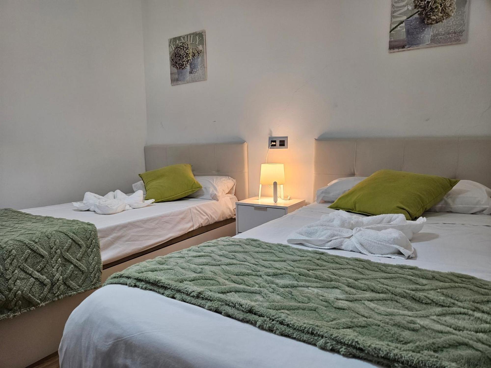 127A Apartamento 3 Habitaciones Cerca De La Playa Gijón Eksteriør billede